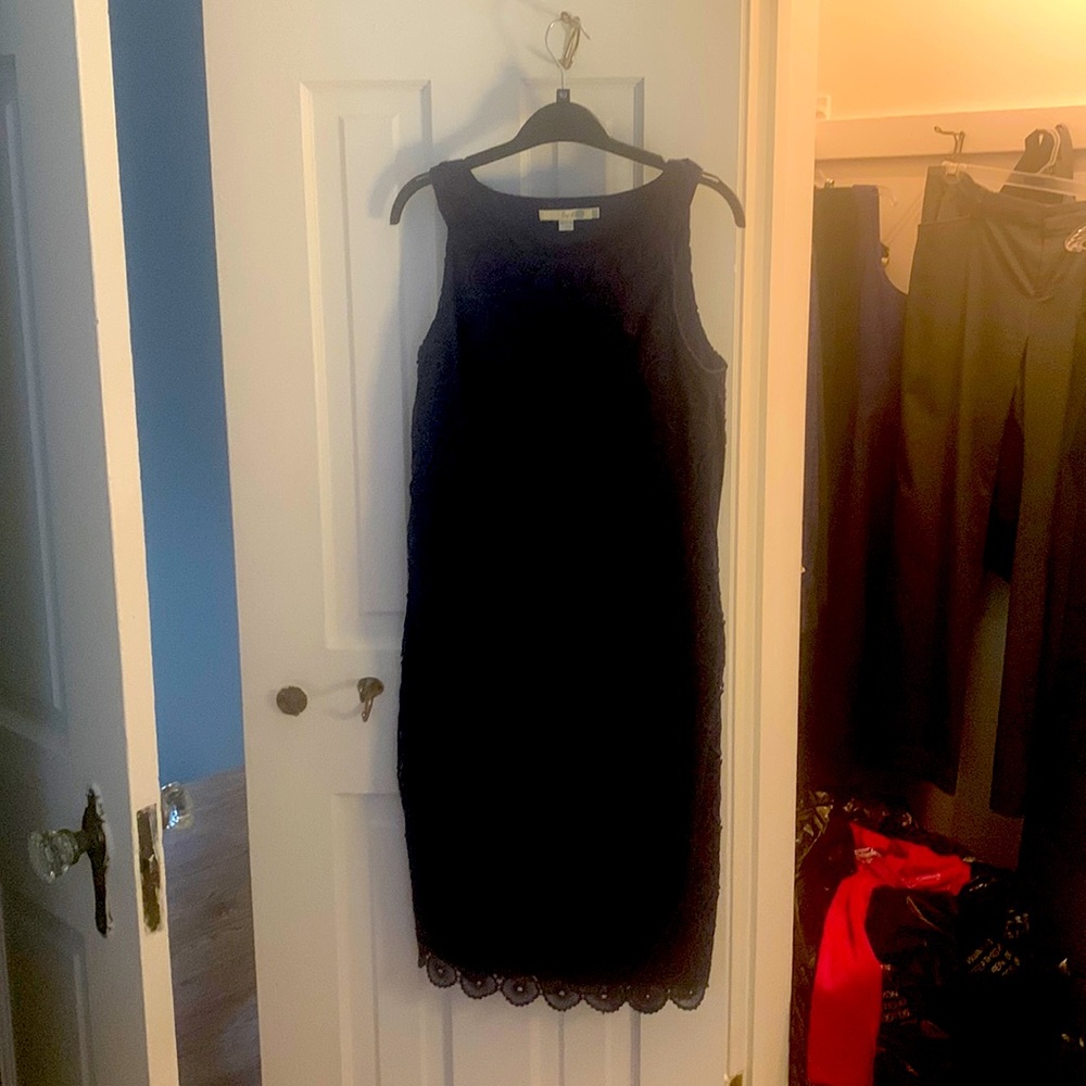 Boden Navy eyelet sheath dress size 6. NWOT